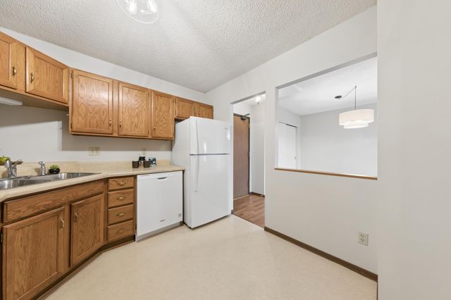 1111 Elway Street 506, Saint Paul, MN 55116