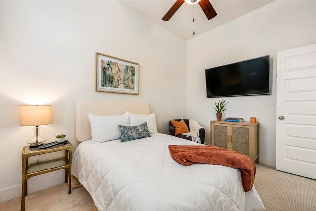 634 SW B Street, Bentonville, AR 72712