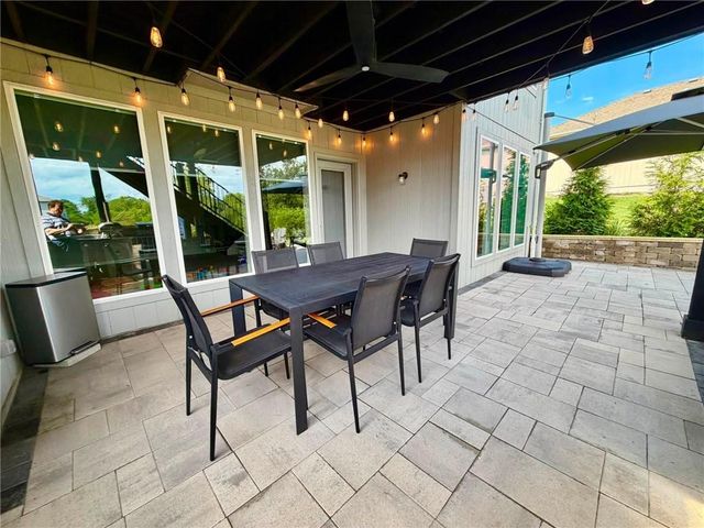 6708 NW 105th Street, Kansas City, MO 64154