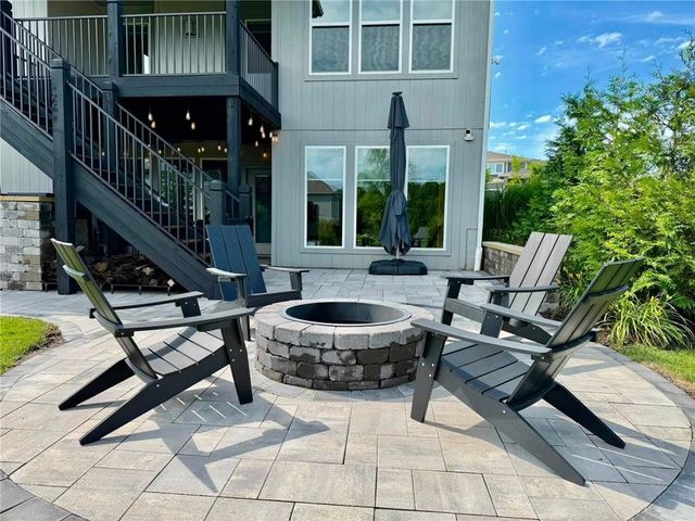 6708 NW 105th Street, Kansas City, MO 64154