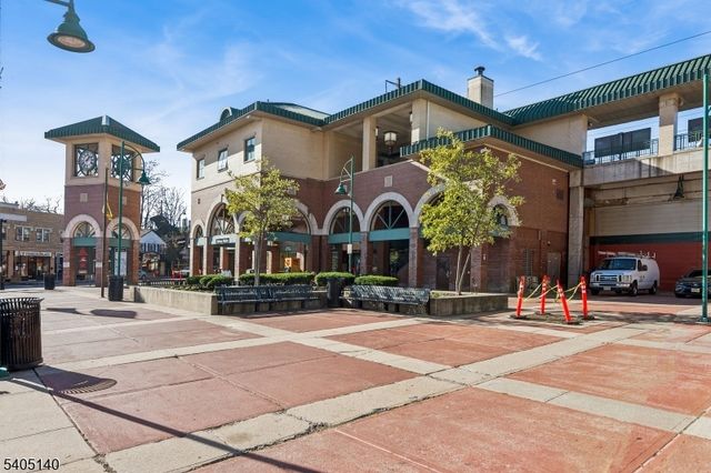 1 Carriage City Plz 1707, Rahway City, NJ 07065