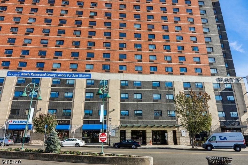 1 Carriage City Plz 1707, Rahway City, NJ 07065