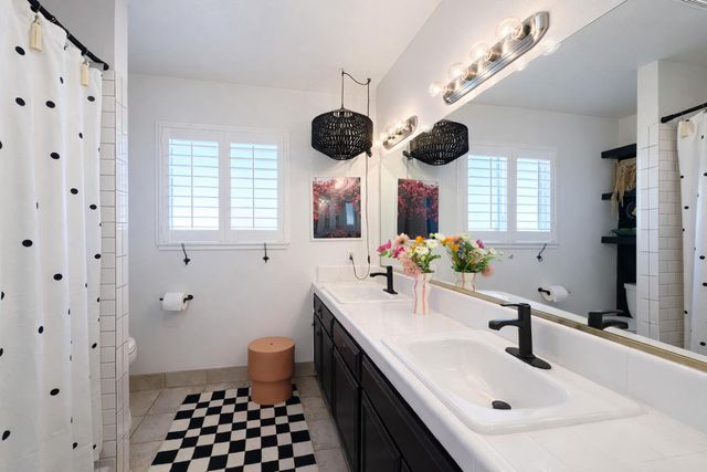 1029 Ventura Dr, Modesto, CA 95350