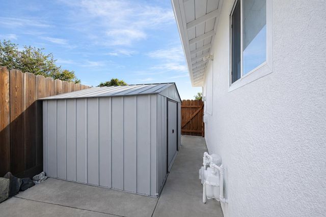 1029 Ventura Dr, Modesto, CA 95350