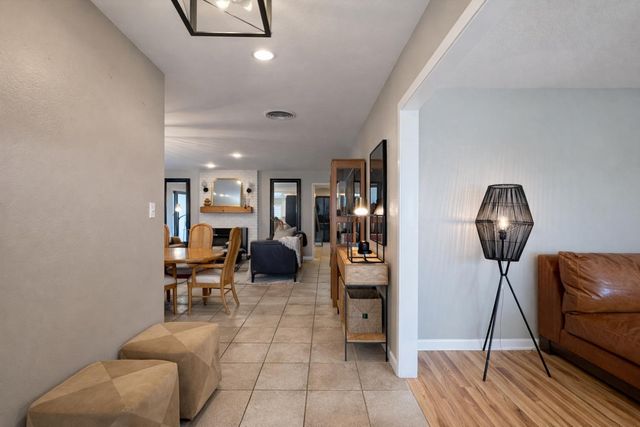 1029 Ventura Dr, Modesto, CA 95350