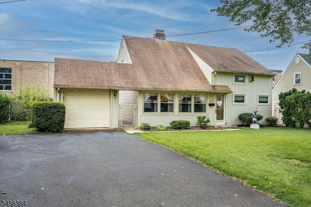 1041 Richard Blvd, Rahway City, NJ 07065 — photo 2