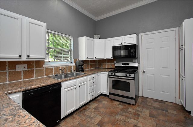 504 Green Street, Baytown, TX 77520