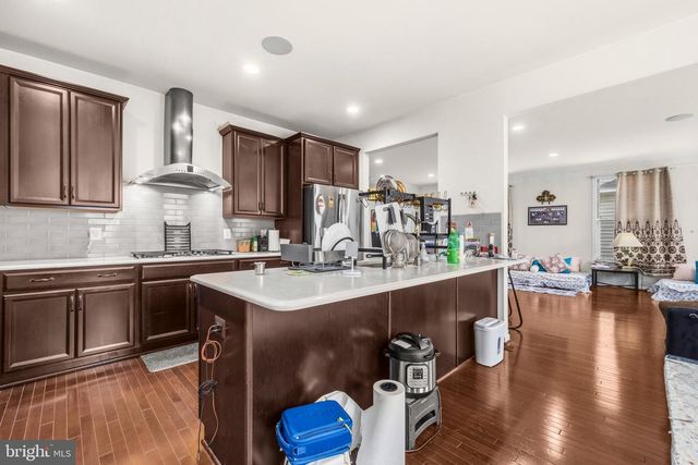 42029 SPRUCE POINT CT, Brambleton, VA 20148