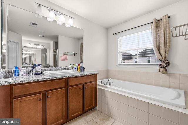 42029 SPRUCE POINT CT, Brambleton, VA 20148