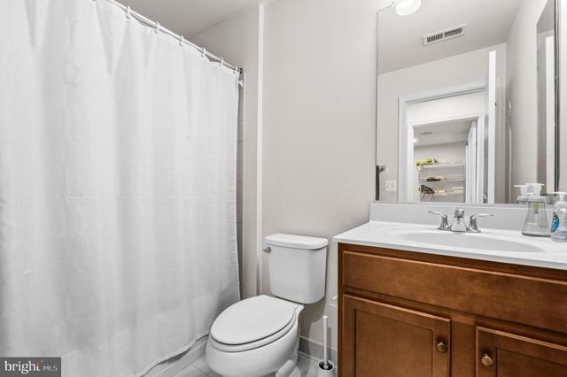 42029 SPRUCE POINT CT, Brambleton, VA 20148