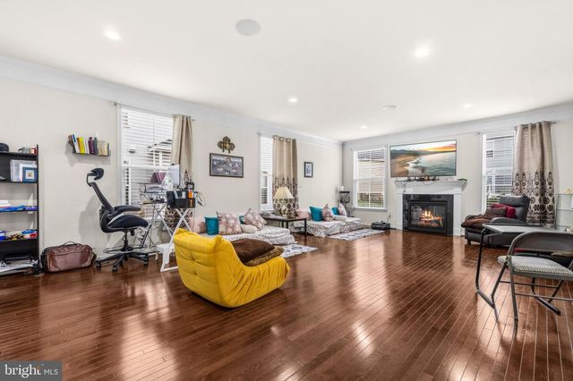 42029 SPRUCE POINT CT, Brambleton, VA 20148