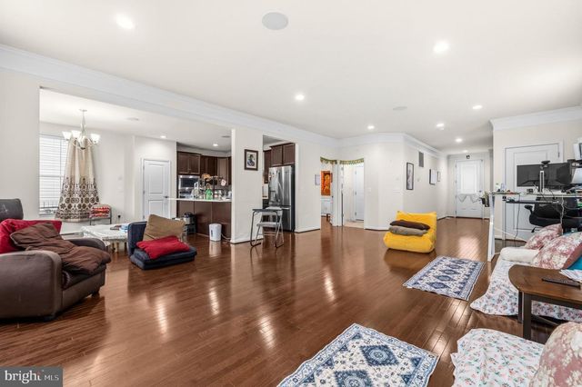 42029 SPRUCE POINT CT, Brambleton, VA 20148