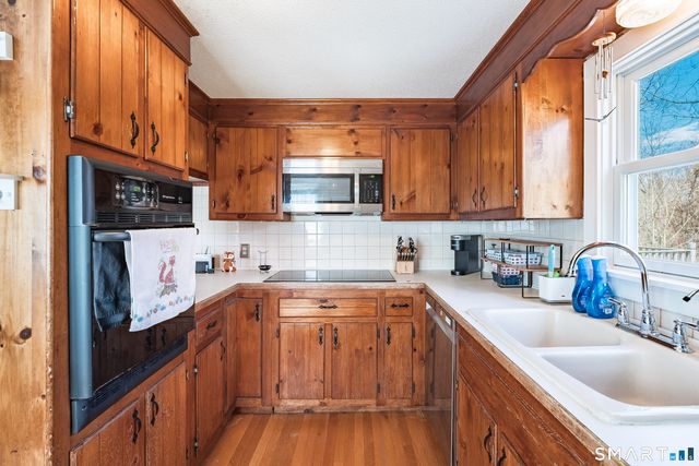 236 Avery Hill Road, Ledyard, CT 06339