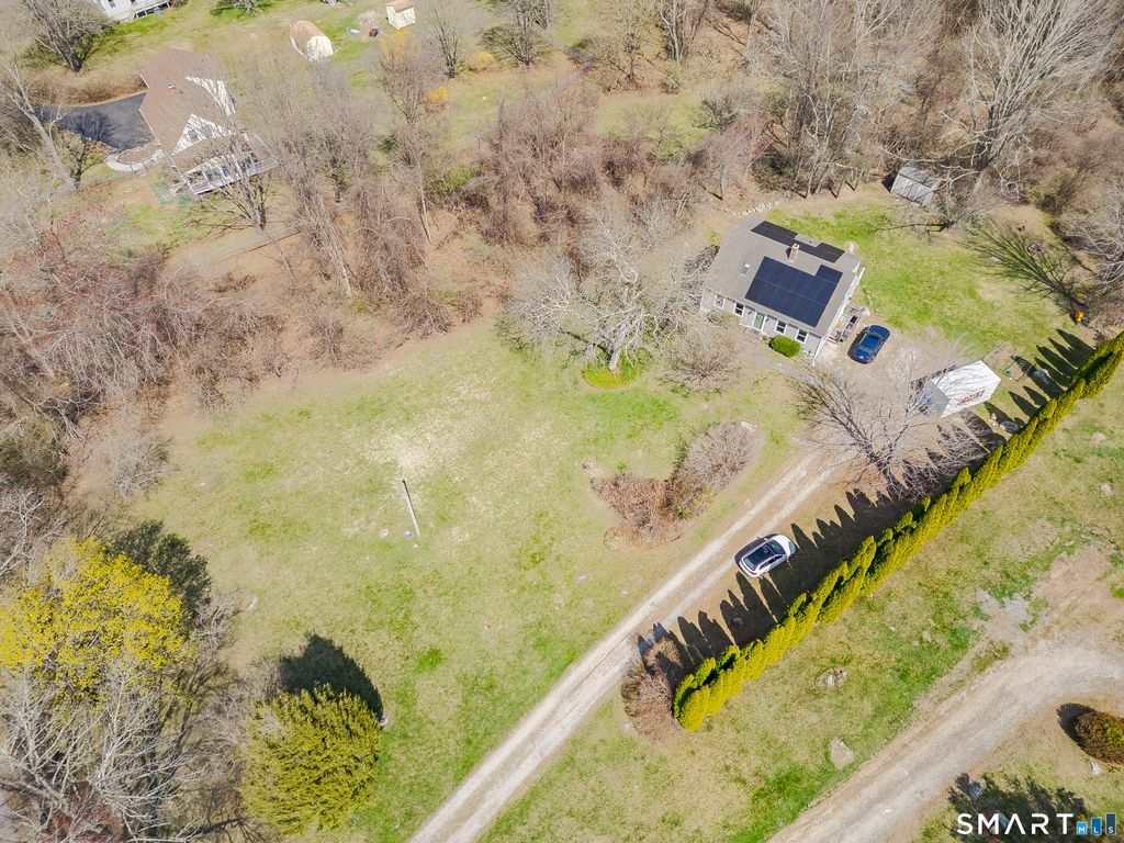 236 Avery Hill Road, Ledyard, CT 06339