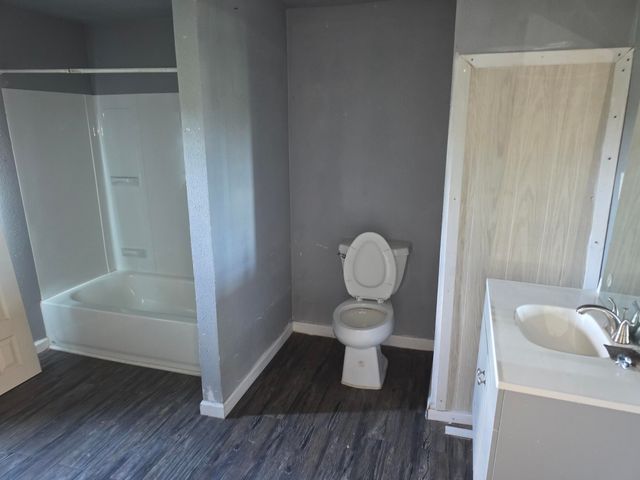 19 W Avenue O, San Angelo, TX 76903