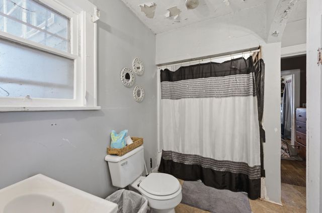 3140 W Maple, Wichita, KS 67203