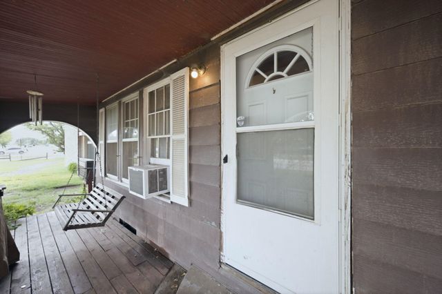 3140 W Maple, Wichita, KS 67203