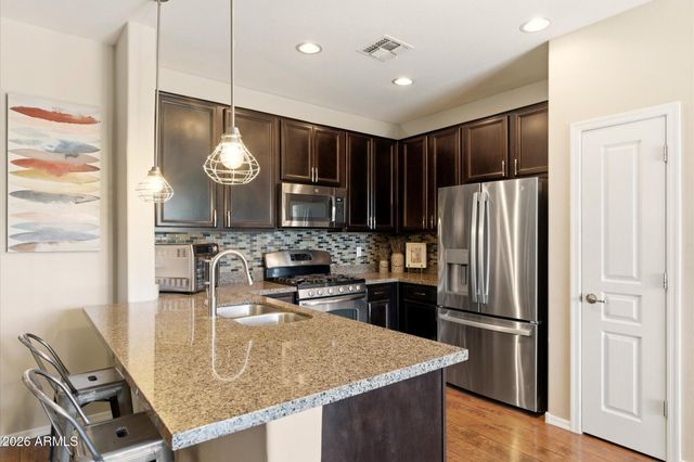 1737 W SEAGULL Court, Chandler, AZ 85286