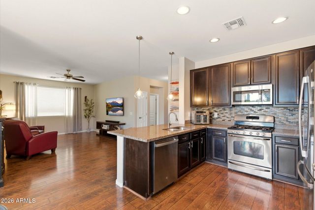 1737 W SEAGULL Court, Chandler, AZ 85286