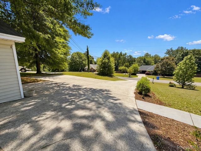 1354 Indian Hills Road, Prattville, AL 36067