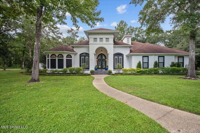 2401 Olde Oak Pointe, Ocean Springs, MS 39564