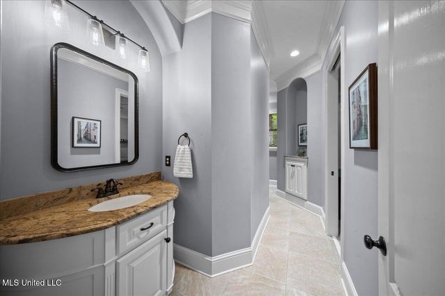 2401 Olde Oak Pointe, Ocean Springs, MS 39564