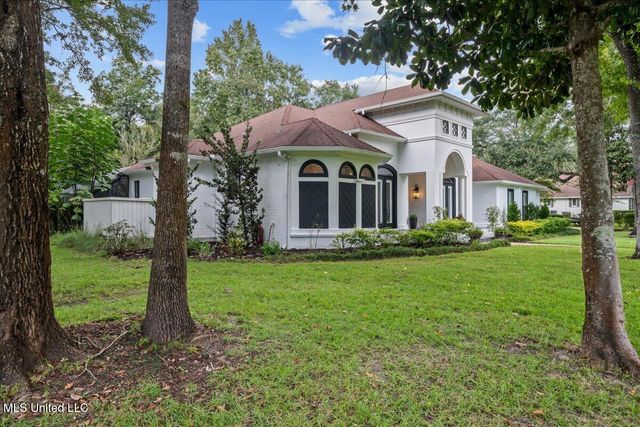 2401 Olde Oak Pointe, Ocean Springs, MS 39564
