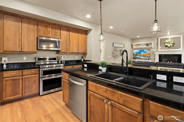 18505 Hawksview Drive, Arlington, WA 98223