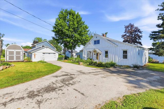 E5698 WAUKAUNAKA STREET, Weyauwega, WI 54983