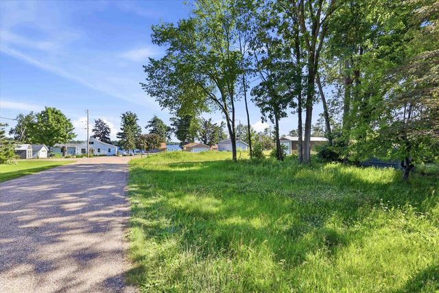 E5698 WAUKAUNAKA STREET, Weyauwega, WI 54983