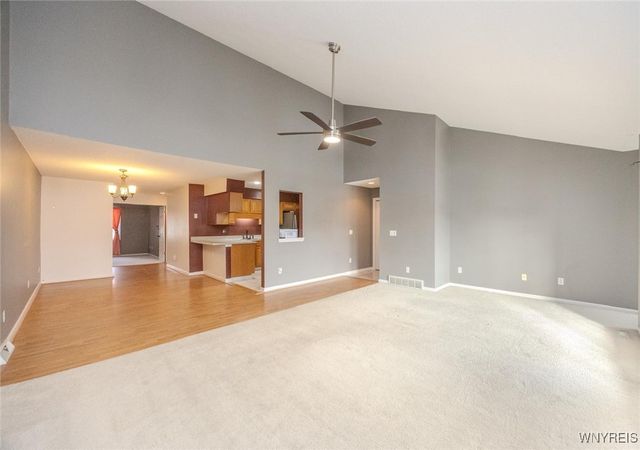 12 Brookfield Lane 6, Cheektowaga, NY 14227