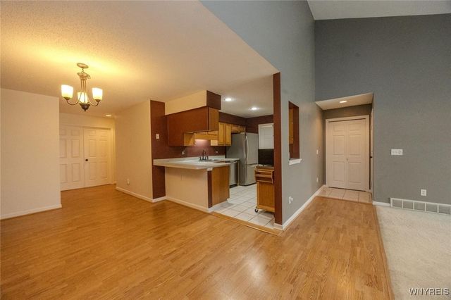 12 Brookfield Lane 6, Cheektowaga, NY 14227