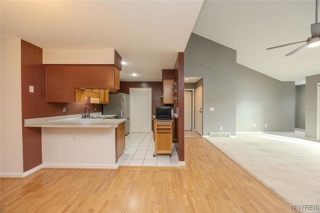 12 Brookfield Lane 6, Cheektowaga, NY 14227