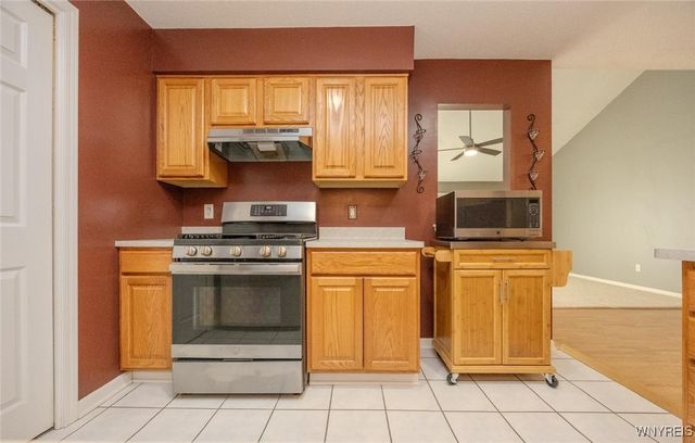 12 Brookfield Lane 6, Cheektowaga, NY 14227