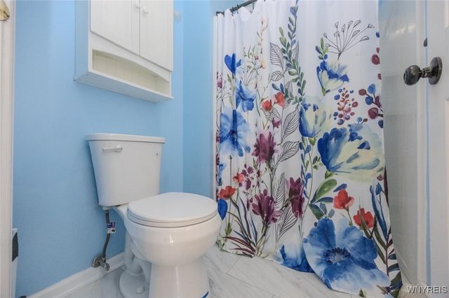 12 Brookfield Lane 6, Cheektowaga, NY 14227