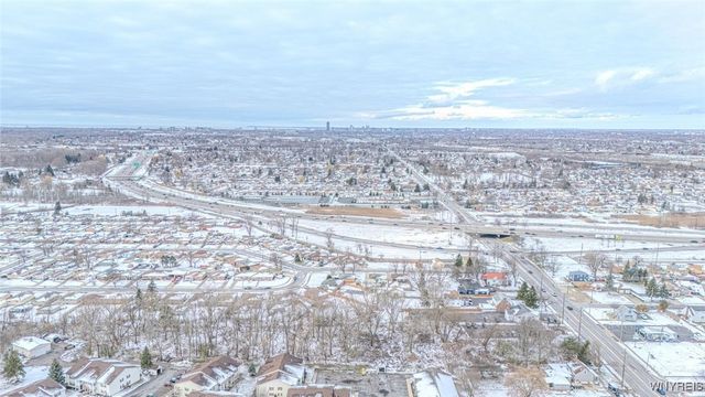 12 Brookfield Lane 6, Cheektowaga, NY 14227