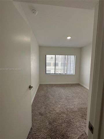 14573 SW 261st Ter 14573, Homestead, FL 33032