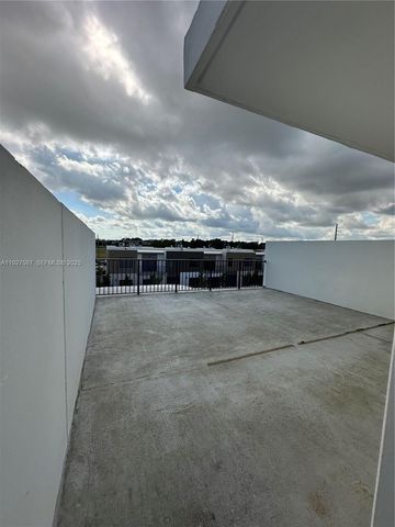 14573 SW 261st Ter 14573, Homestead, FL 33032