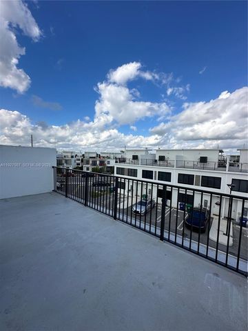 14573 SW 261st Ter 14573, Homestead, FL 33032