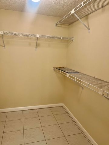 3529 Englewood Drive E 313, Lake Worth, FL 33467