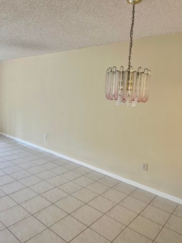 3529 Englewood Drive E 313, Lake Worth, FL 33467