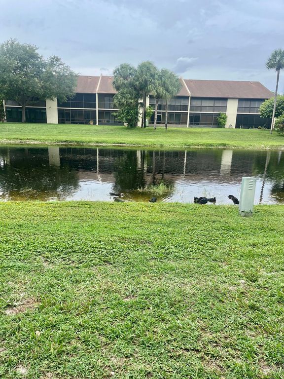 3529 Englewood Drive E 313, Lake Worth, FL 33467