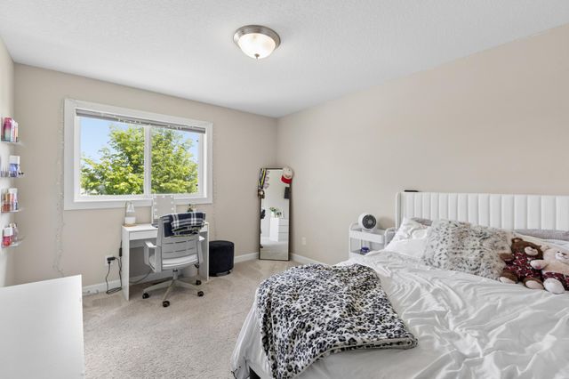 6986 Lancaster Way NE, Albertville, MN 55301