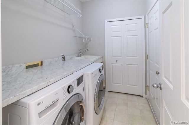 1286 Alameda Boulevard, Troy, MI 48085