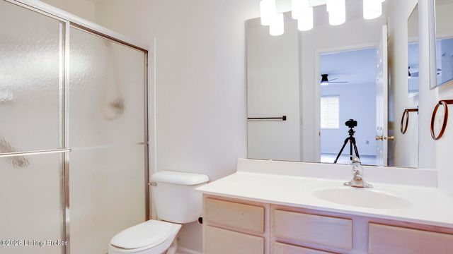 8417 Ambrosse Ln 101, Louisville, KY 40299