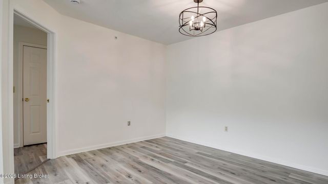 8417 Ambrosse Ln 101, Louisville, KY 40299