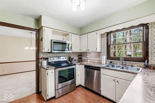 365 Beechwood Drive, Noblesville, IN 46060