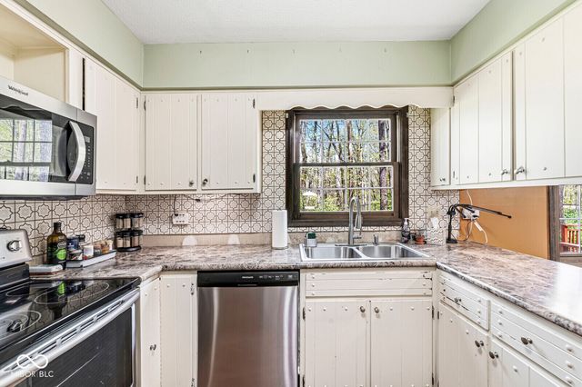 365 Beechwood Drive, Noblesville, IN 46060