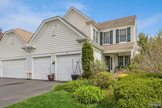 36 Mulberry Court, Paramus, NJ 07652