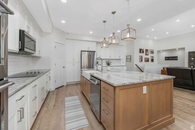 3065 E LAKE VISTA DR, Eagle Mountain, UT 84005